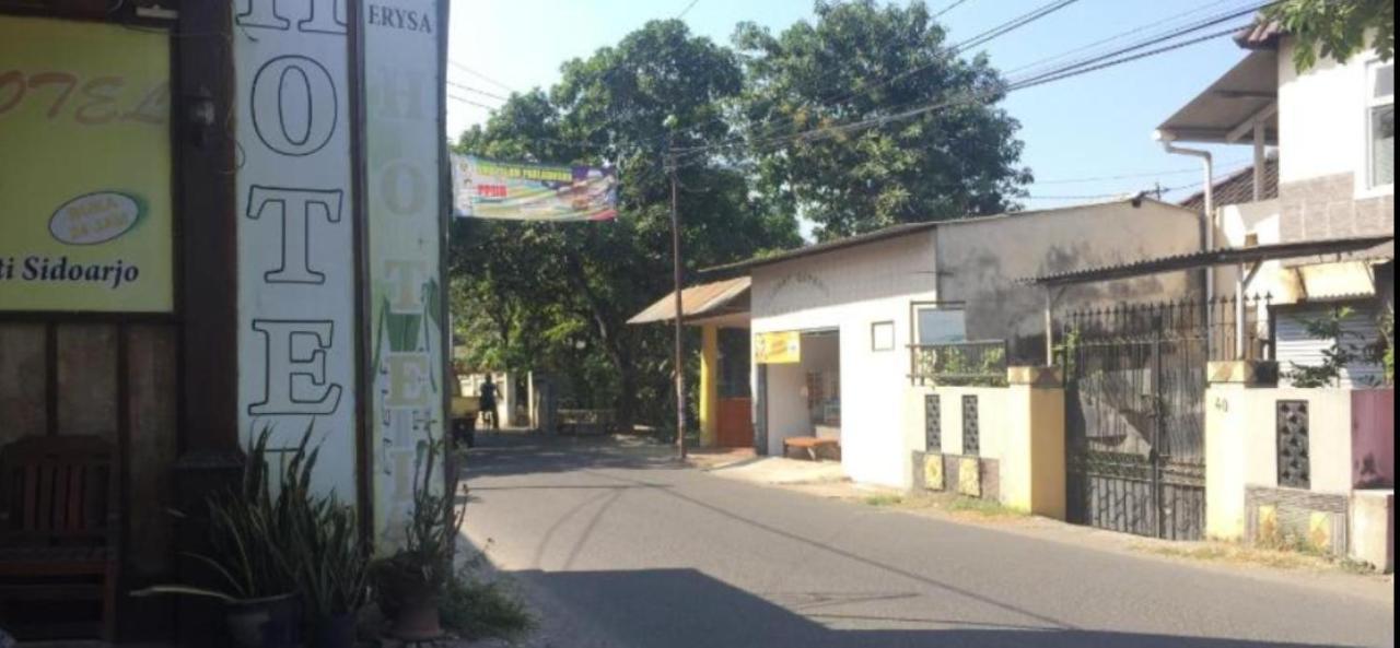 Hotel Erysa Juanda Sedati Exterior foto